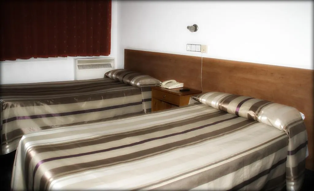Hostal Aisa Ochoa-1